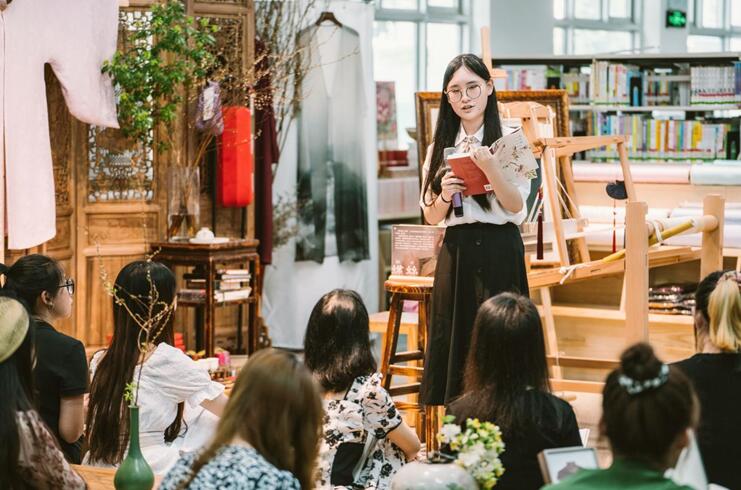 英语戏剧节点“燃”校园英语风 英语戏剧节点“燃”校园英语风